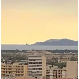 https://vue-mer-et-ville-180-degrs.fr-provencehotel.com