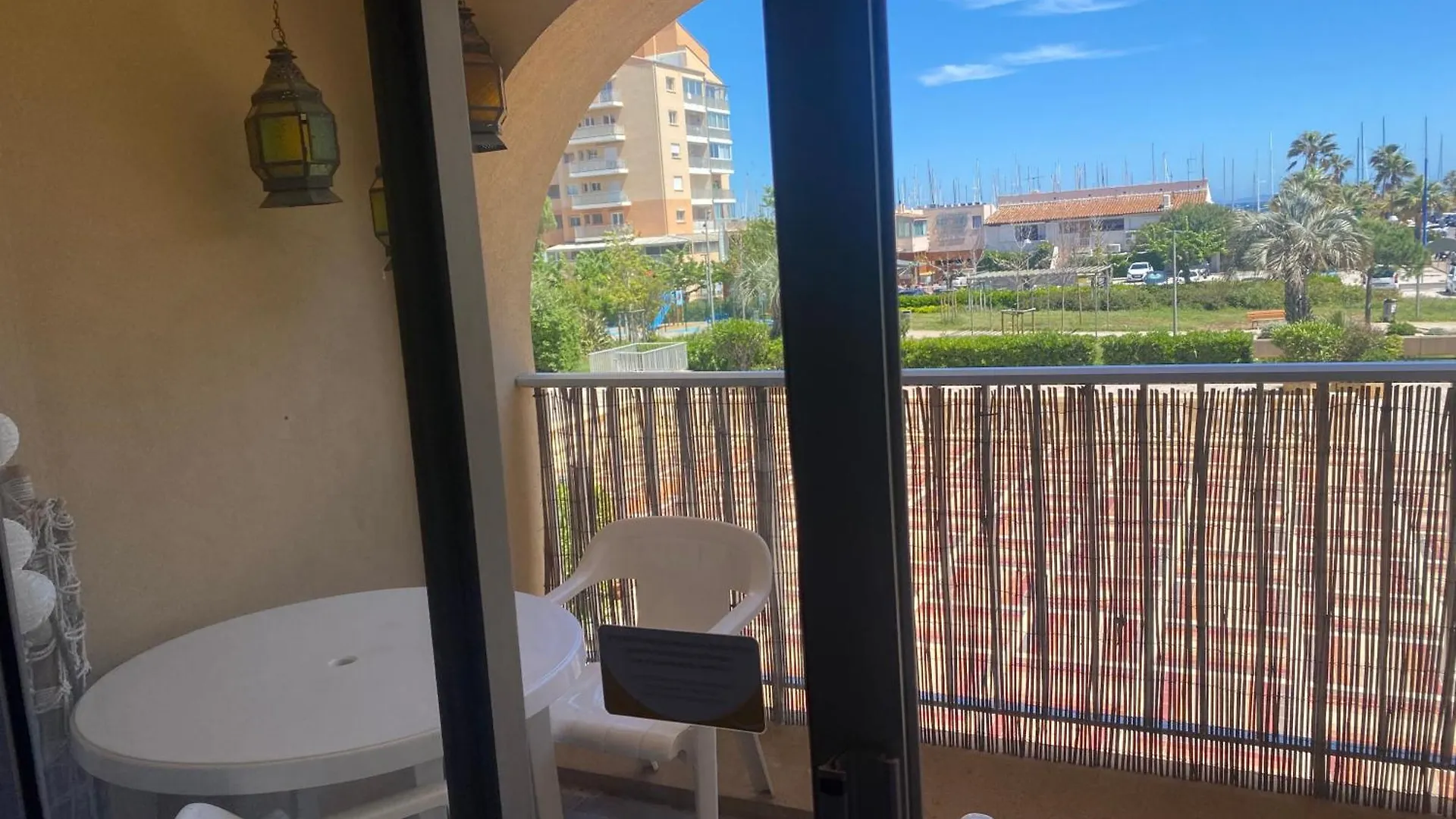 residence port hyeres les palmiers 0*,  France